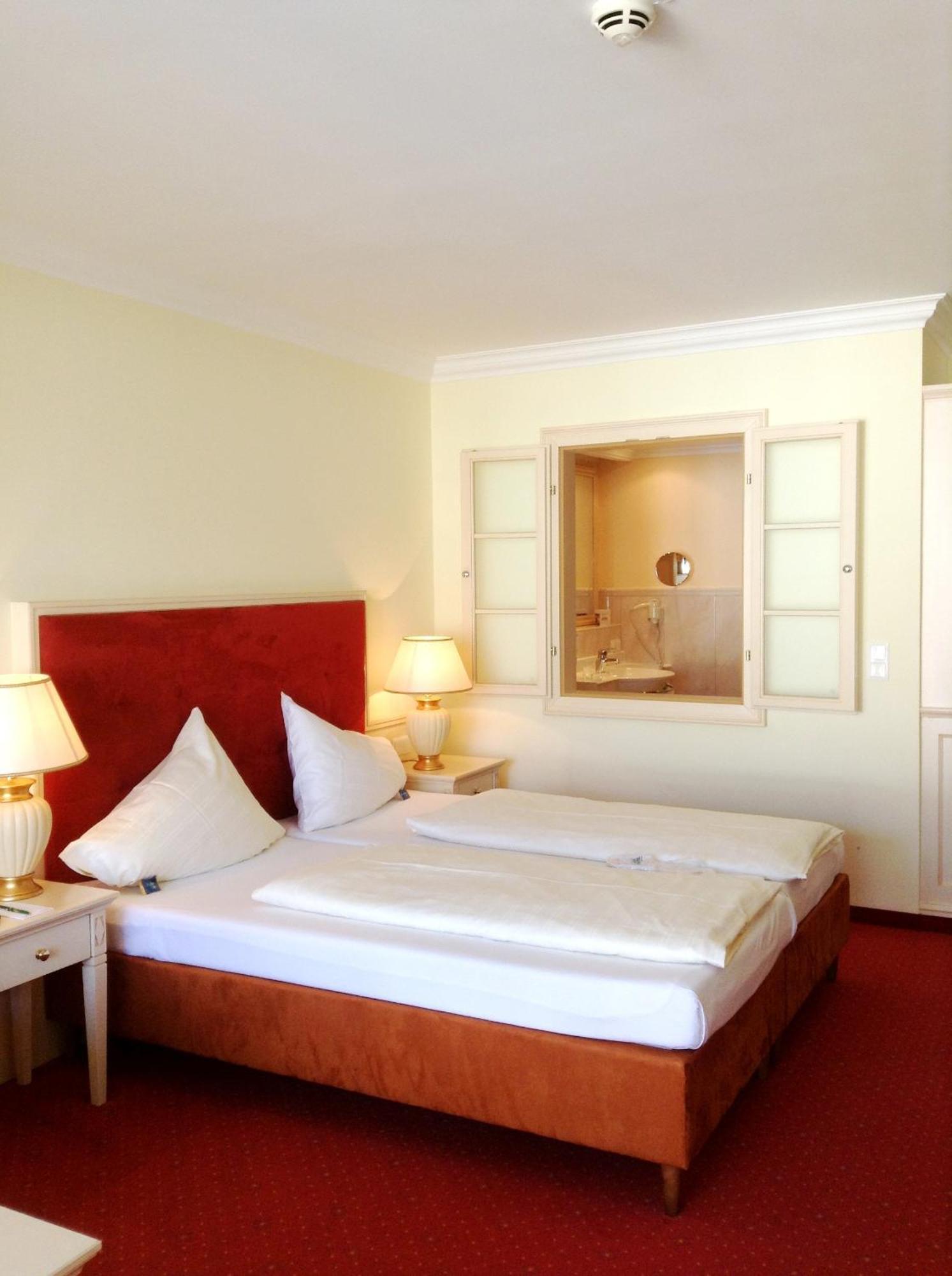 Parkhotel บัดชัลเลอร์บาค ภายนอก รูปภาพ